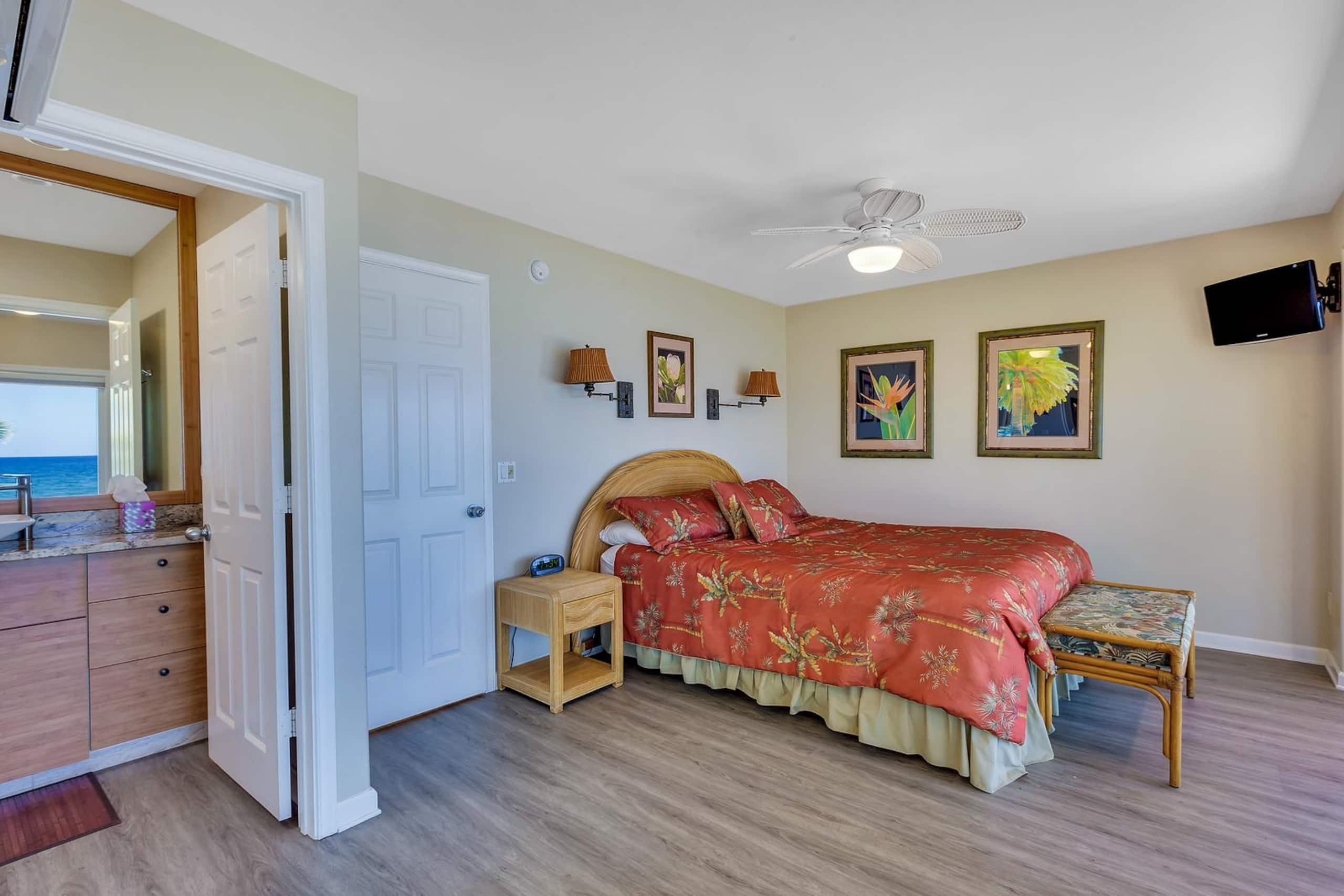272-1 Amazing views. Oceanfront! - Image 9