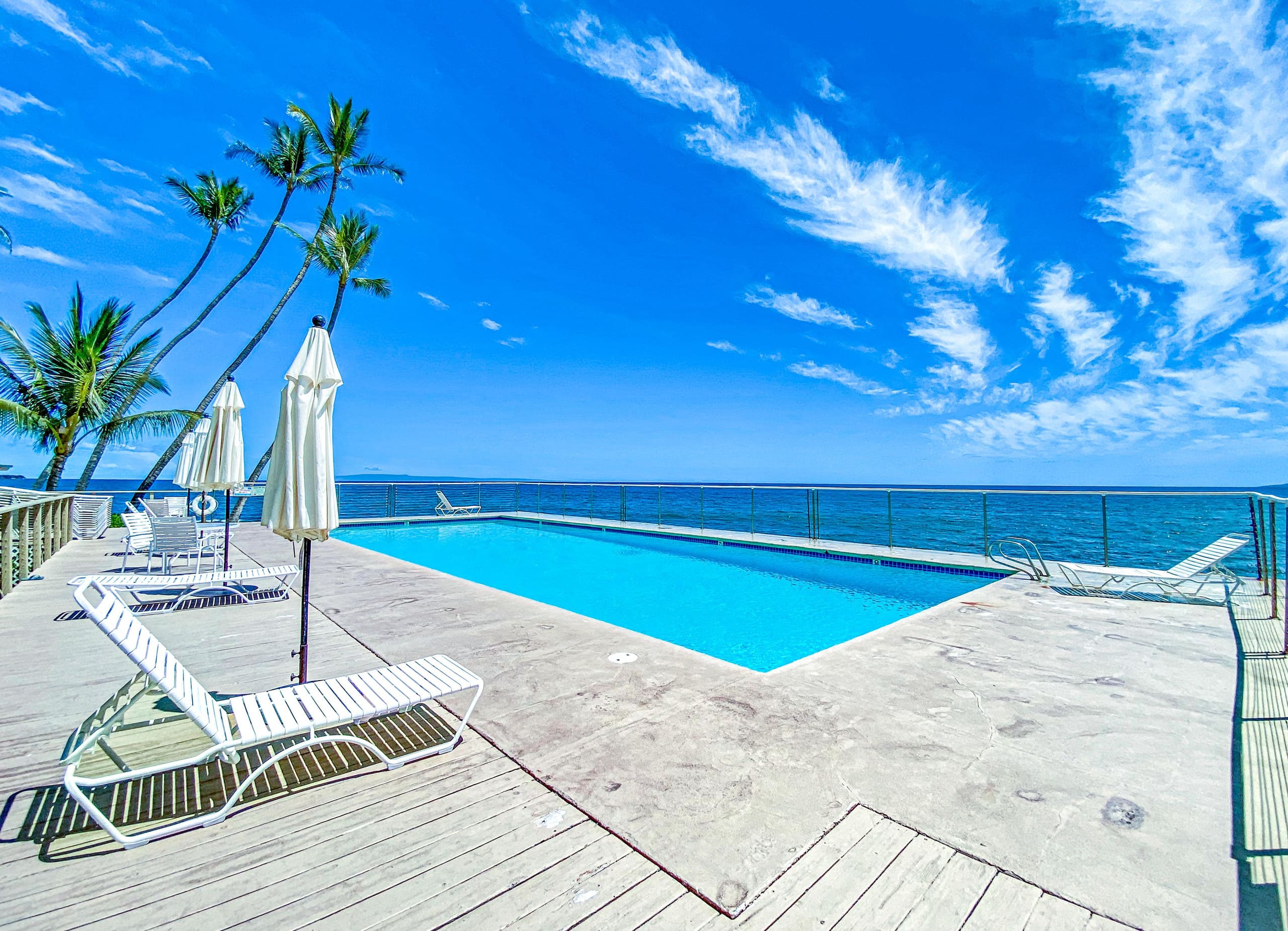 272-1 Amazing views. Oceanfront! - Image 30