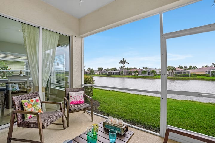 Resort-style Home With Lake View - Cape Coral, FL