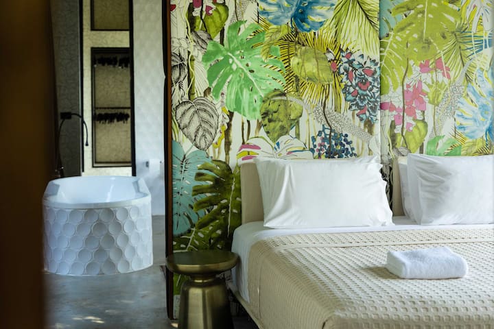 Tropical Stays Cairns managed Airbnb listing 1