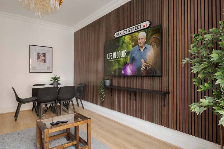 Elegant 2BR w/ Air Con | Harley Street, Marylebone gallery image 5