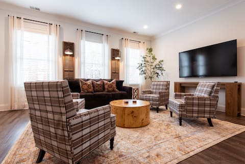 NEW Bourbon Trail, Pet Friendly, Downtown, Shops