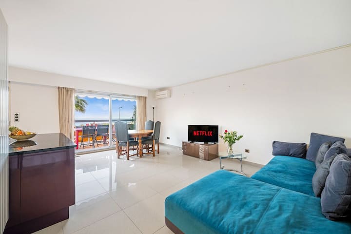 L'evasion Appartement Vue Mer Piscine Parking - Menton