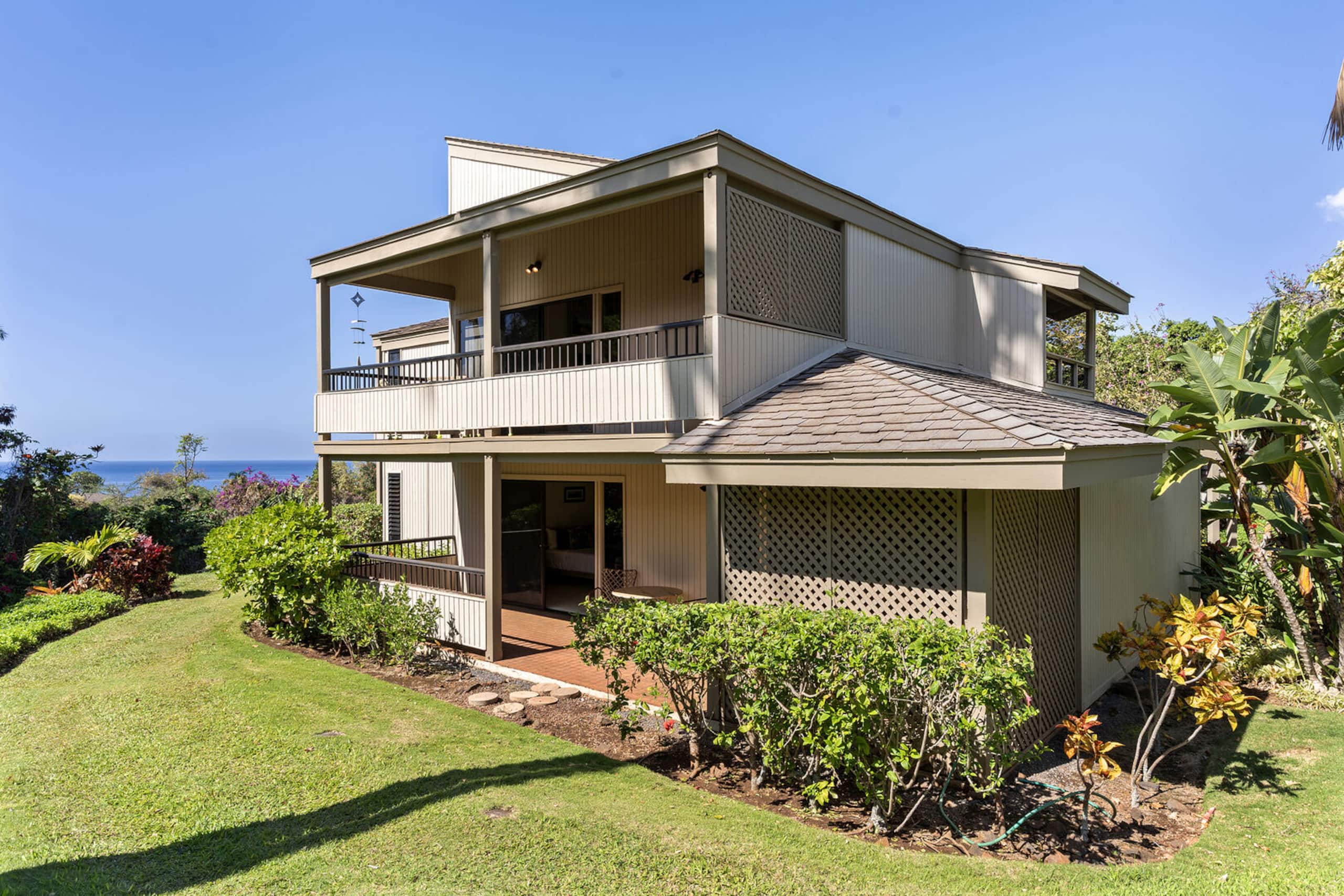 Condo in Kihei · ★4.4 · 2 bedrooms · 3 beds · 2.5 private baths - Image 44