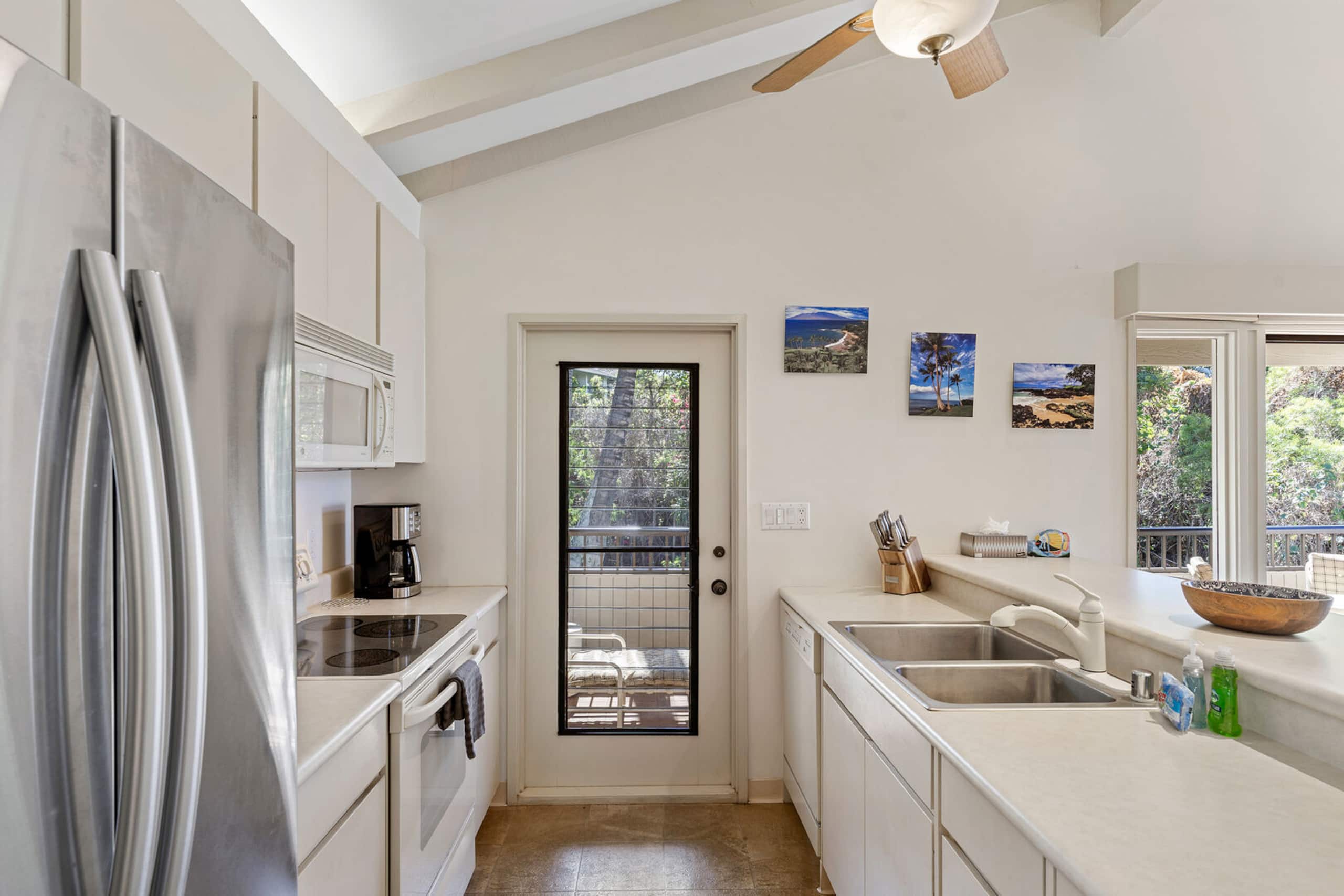 Condo in Kihei · ★4.4 · 2 bedrooms · 3 beds · 2.5 private baths - Image 19