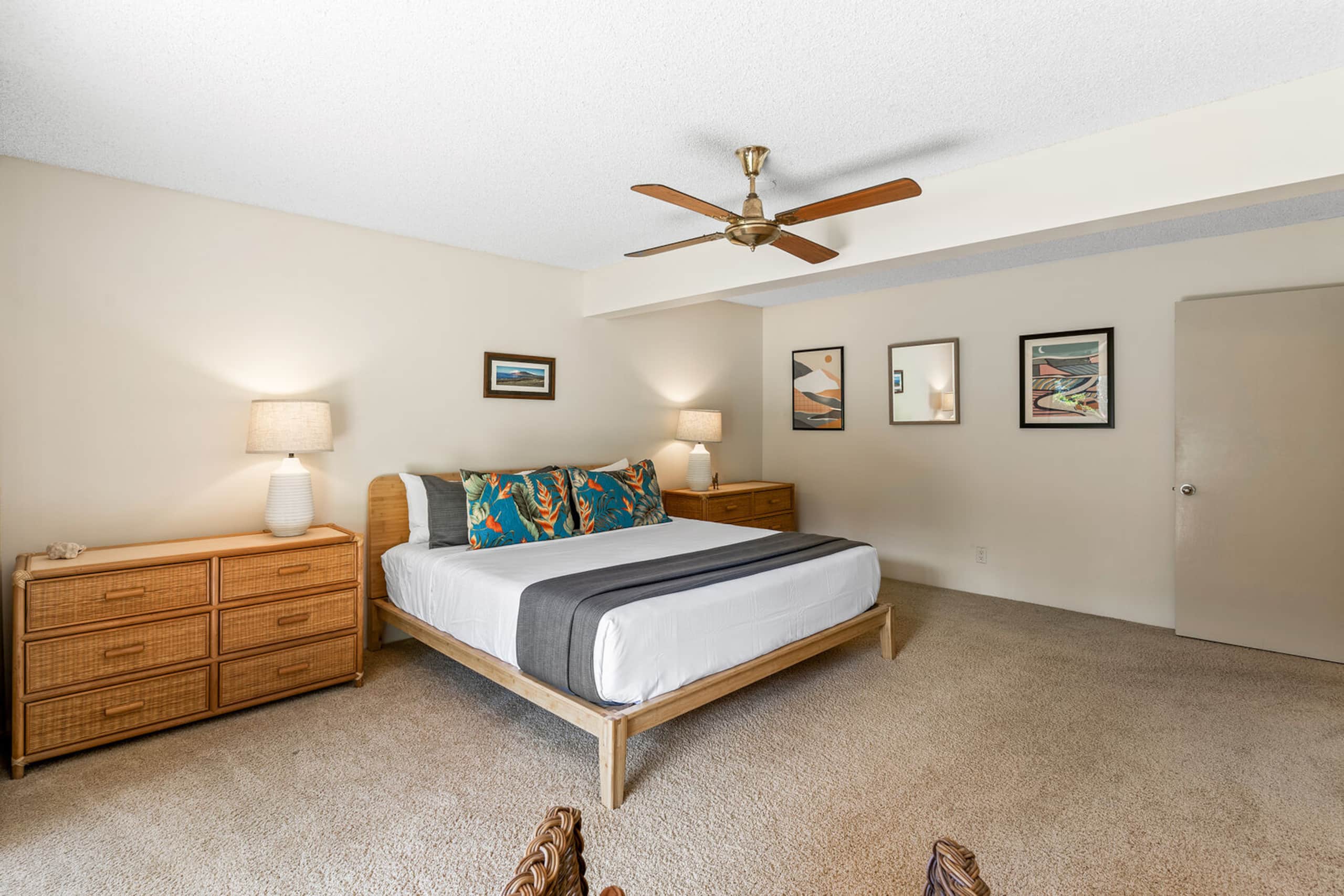 Condo in Kihei · ★4.4 · 2 bedrooms · 3 beds · 2.5 private baths - Image 39