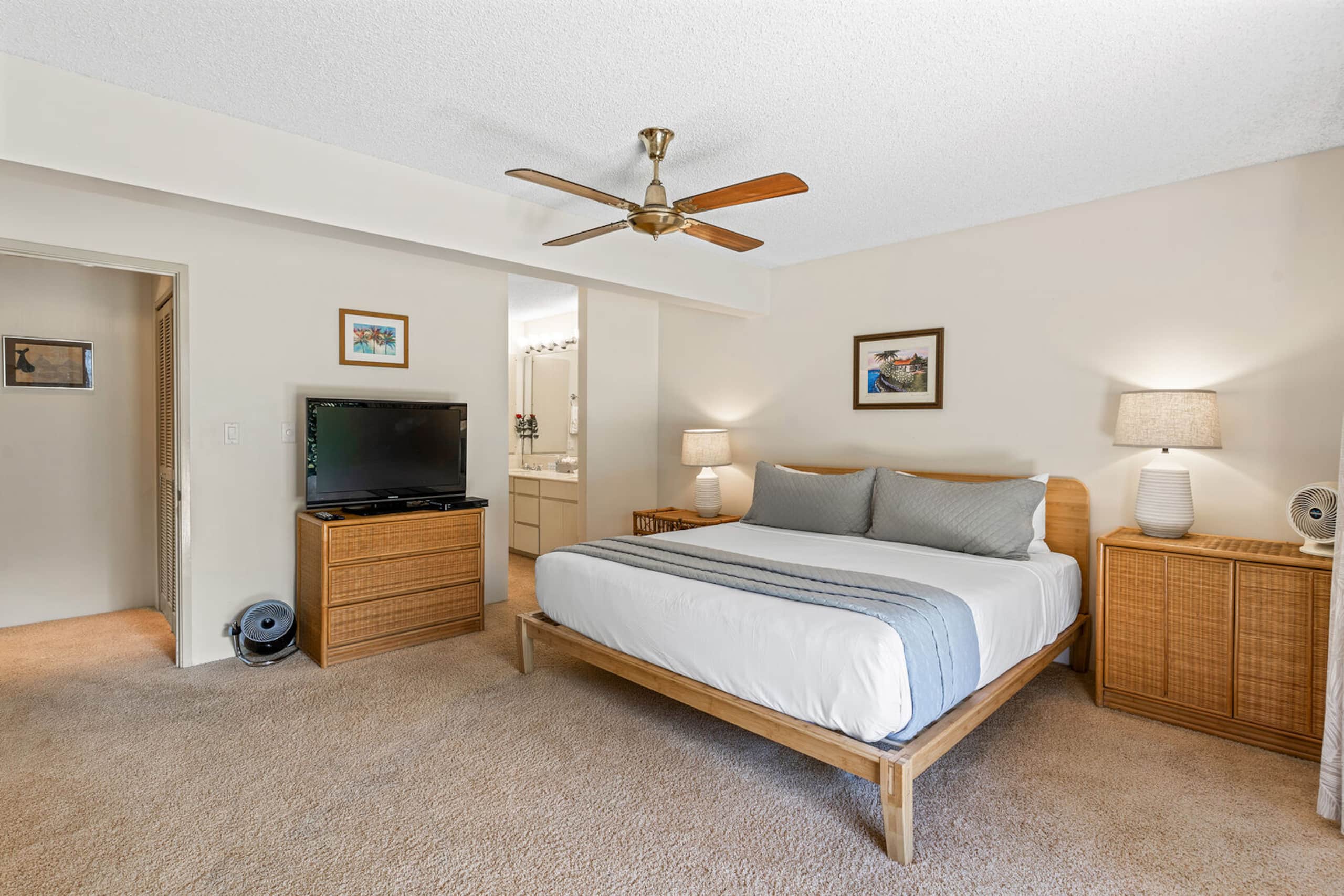 Condo in Kihei · ★4.4 · 2 bedrooms · 3 beds · 2.5 private baths - Image 29