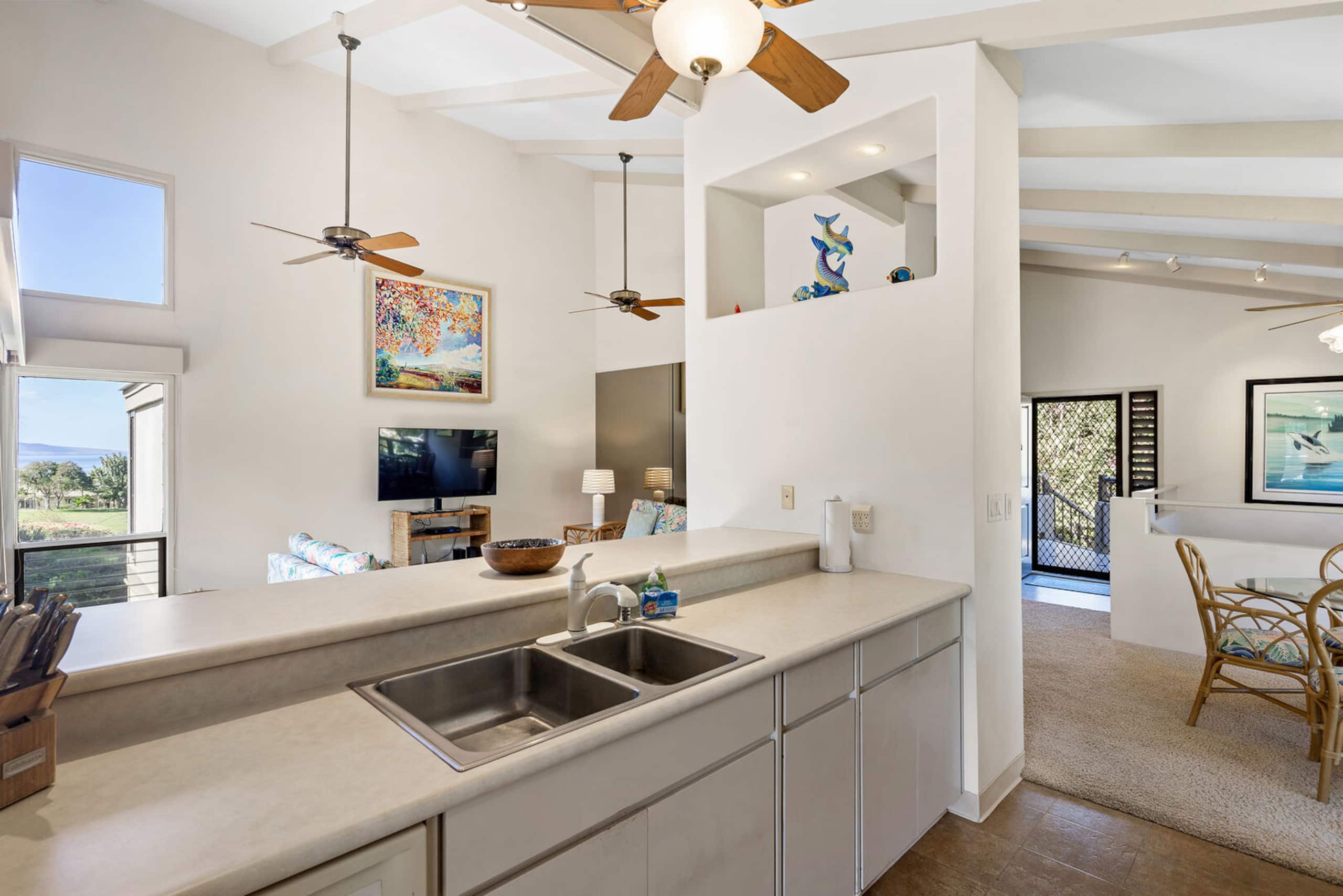 Condo in Kihei · ★4.4 · 2 bedrooms · 3 beds · 2.5 private baths - Image 3