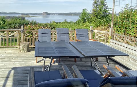 1 bedroom beautiful home in Uddevalla