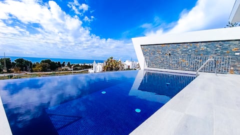 A2403 Brand new Villa with Infinity Pool, Nerja