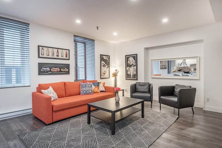 Renovated But Authentic -Oldcity - Montréal, QC