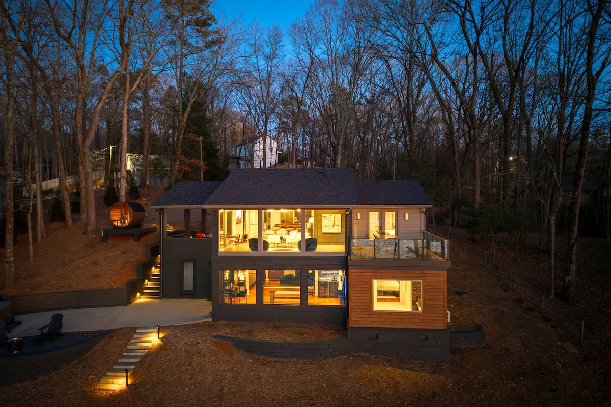 Gatsby Luxury Lake Lanier