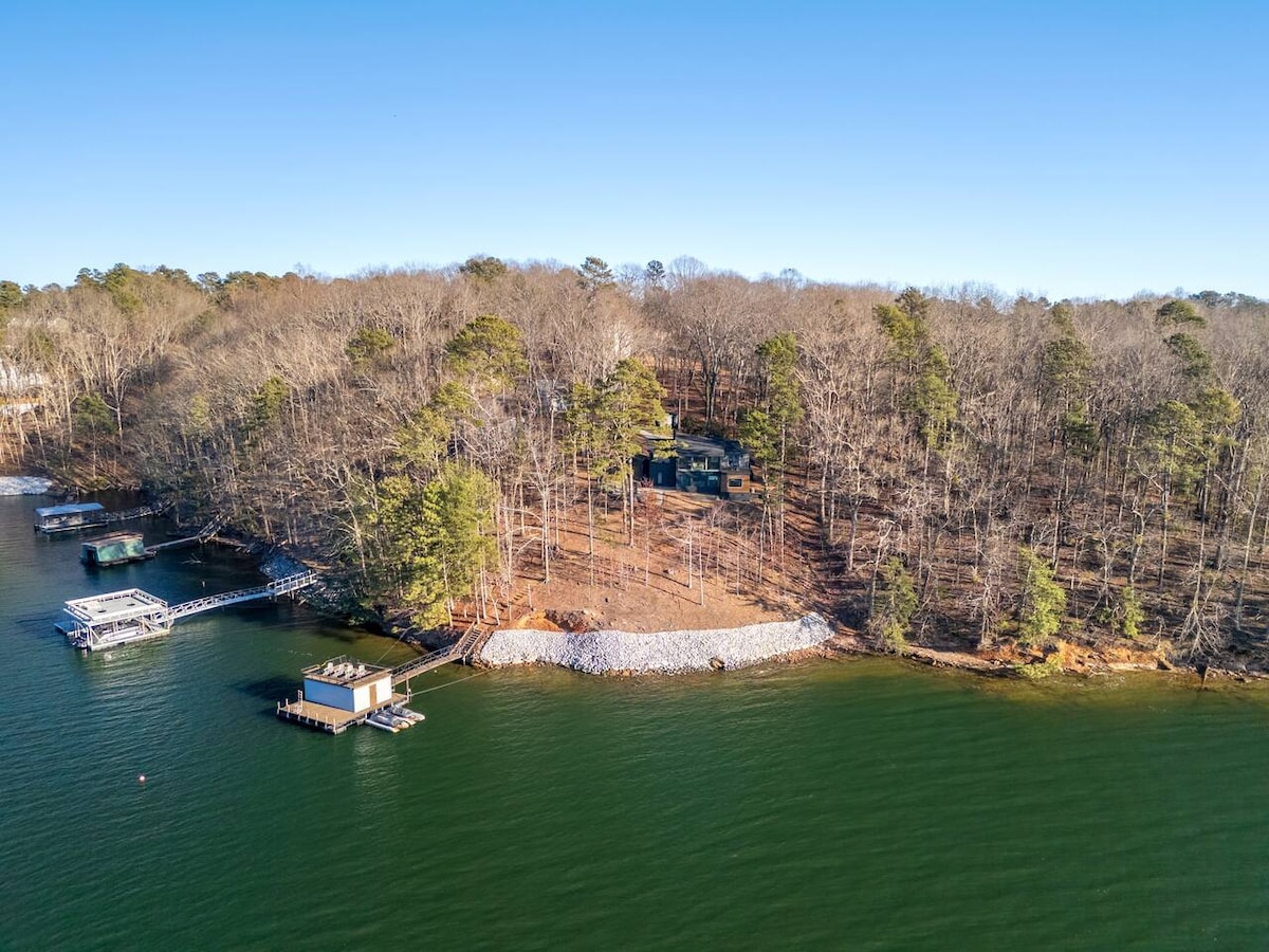 Gatsby Luxury Lake Lanier