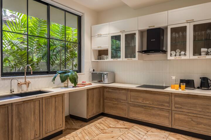 Rooms: Kitchen