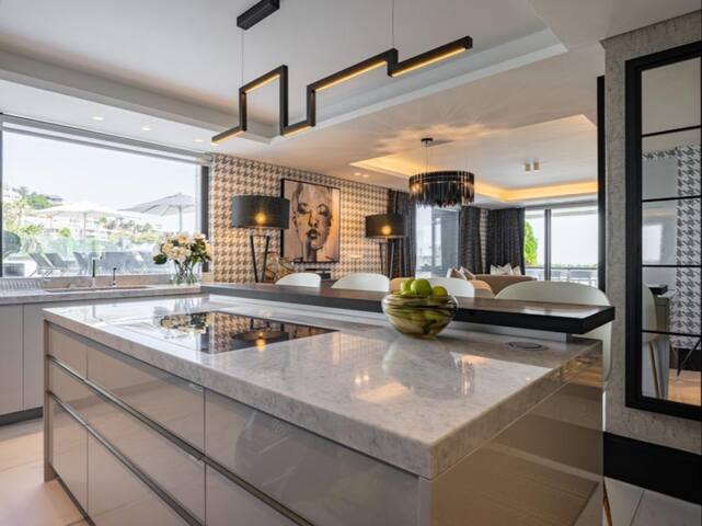 Aurum Apartment 101 gallery image 4