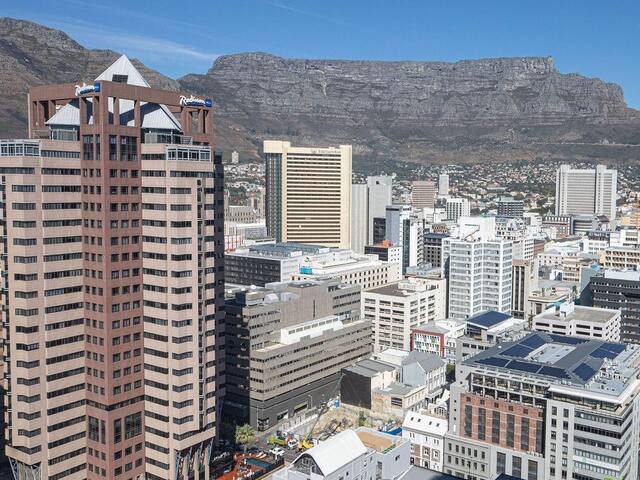 16 on Bree Unit 1713 gallery image 4