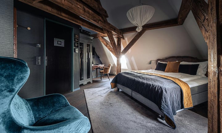 Former Freight Building Turned Boutique Gem - Thoune