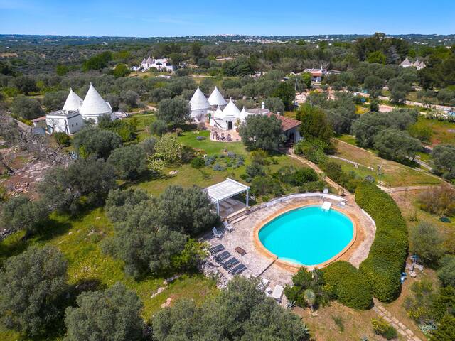 Trulli Il Cappero by Perle di Puglia gallery image 2