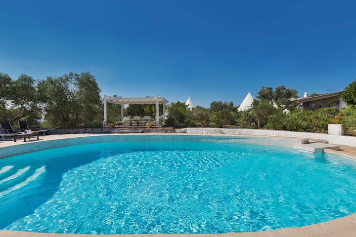 Trulli Il Cappero by Perle di Puglia