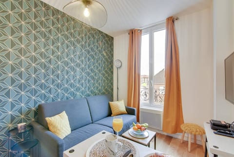 Top performing Airbnb: TBS 141 - Bright and elegant apartment in Bagnolet