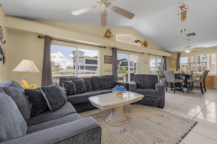 غرفة المعيشة