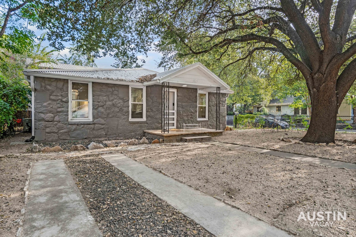 Near E. Austin w/ Parking | Dog-Friendly Bungalow