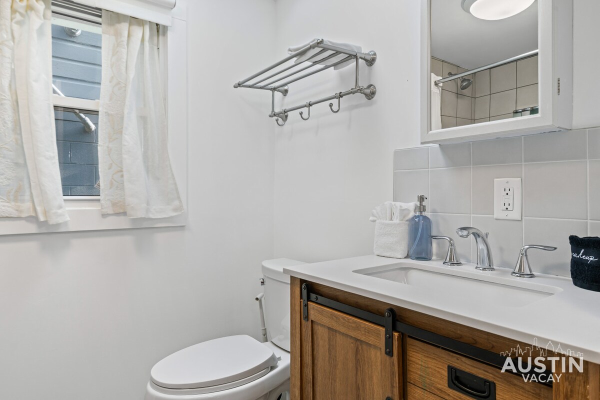 Near E. Austin w/ Parking | Dog-Friendly Bungalow