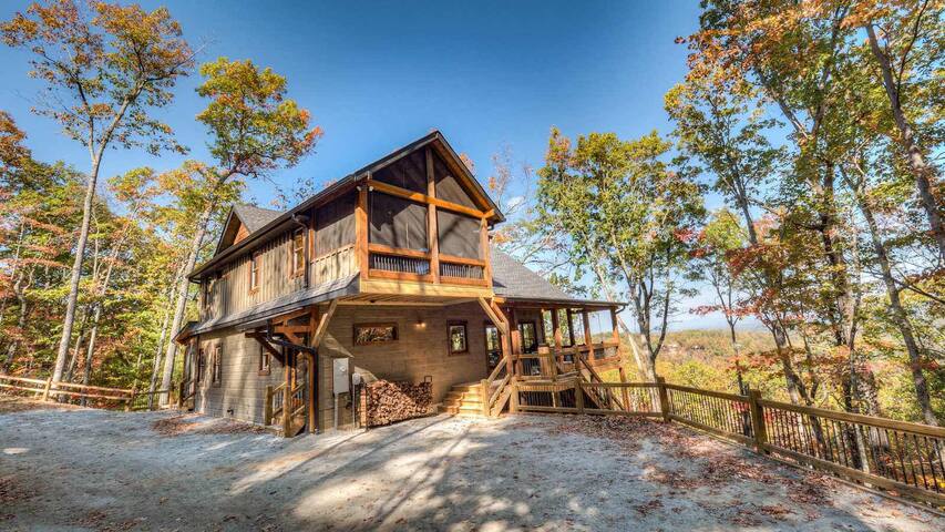 Mountain Top Cabin Rentals managed Airbnb listing 3