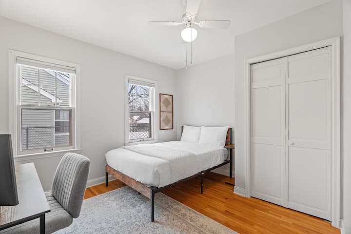 غرفة النوم الثانية - الطابق الرئيسي - كوين