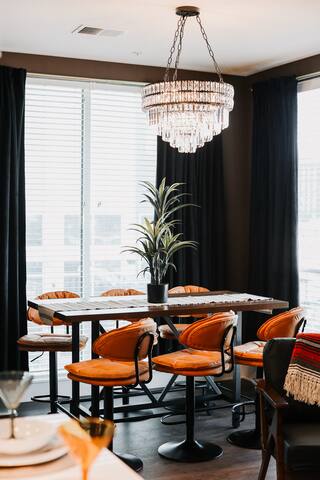 Charming 3BR W/ Pool Steps from Downtown Nash gallery image 4