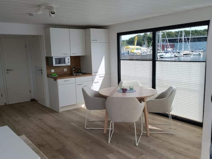 Hausboot à Laboe An Der Kieler Foerde - Kiel