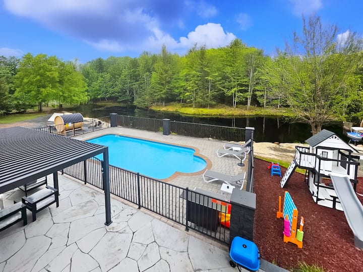 Private Lakeside Retreat- Pool/2HotTub/Sauna/RV