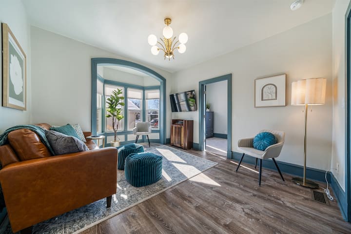 Family-ready Retreat W/ Fireplace Near Downtown - 애플턴