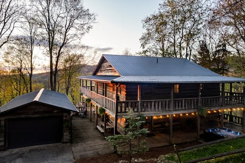 Rustic-Chic Log Home | Hot Tub, Sauna, Ski Resort