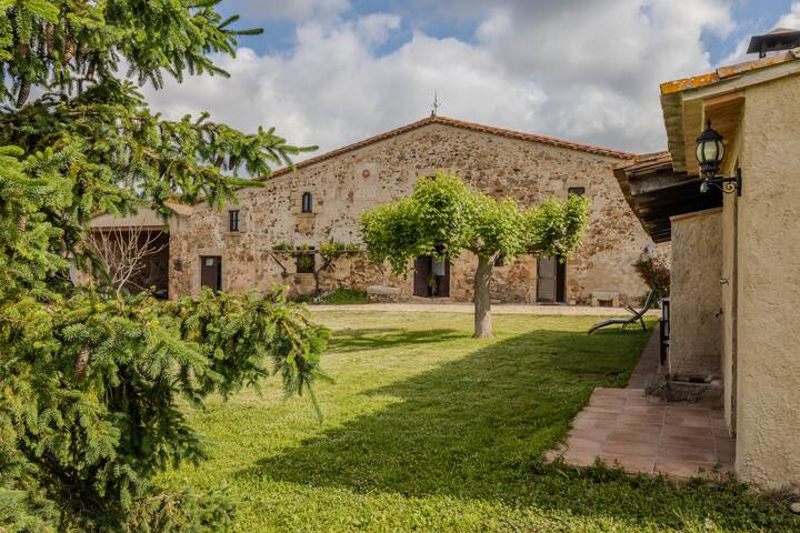 La Pahissa de Can Abras Casa Rural gallery image 2