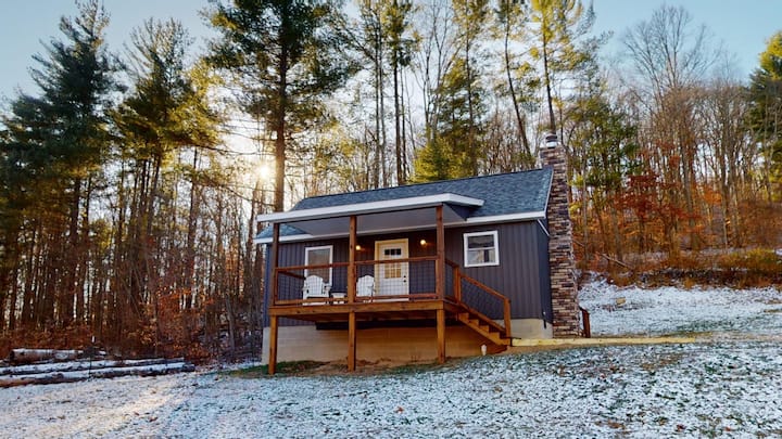 Squirrel Run Getaway - Cabins for Rent in Logan, Ohio, United