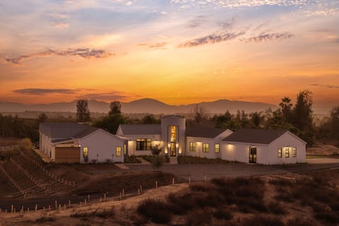 Vintner’s Village | California-Chic Wine Estate