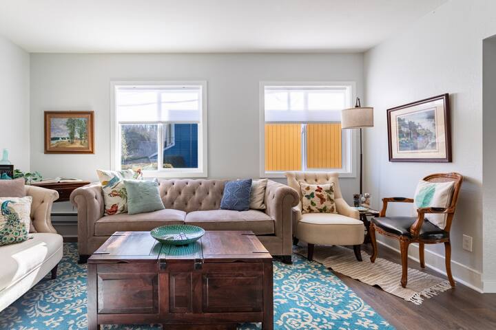 Grandmillennial-Style | UW Cap Hill | EV Charging gallery image 4