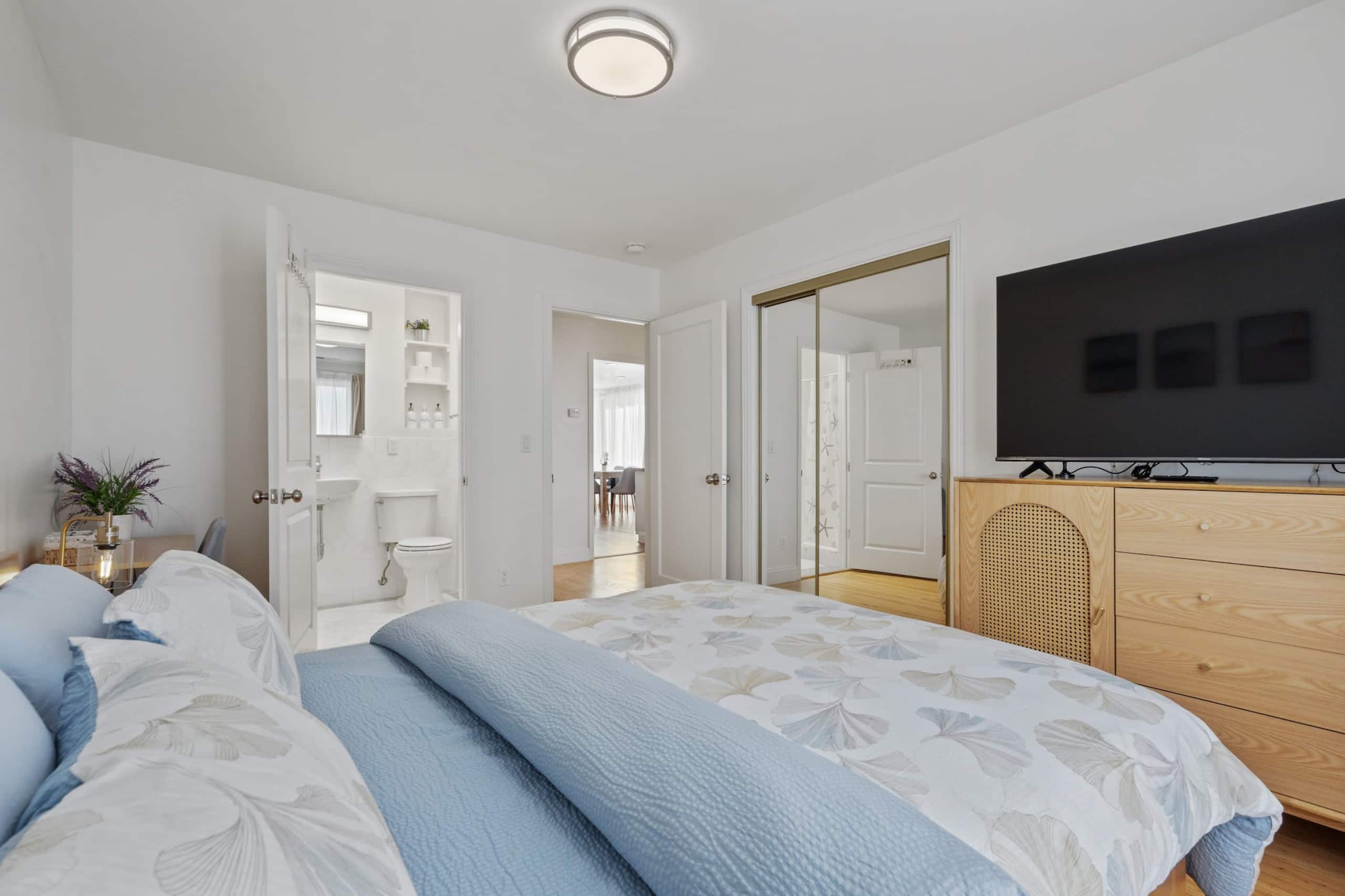 Home in San Francisco · ★4.81 · 3 bedrooms · 4 beds · 3 baths - Image 15