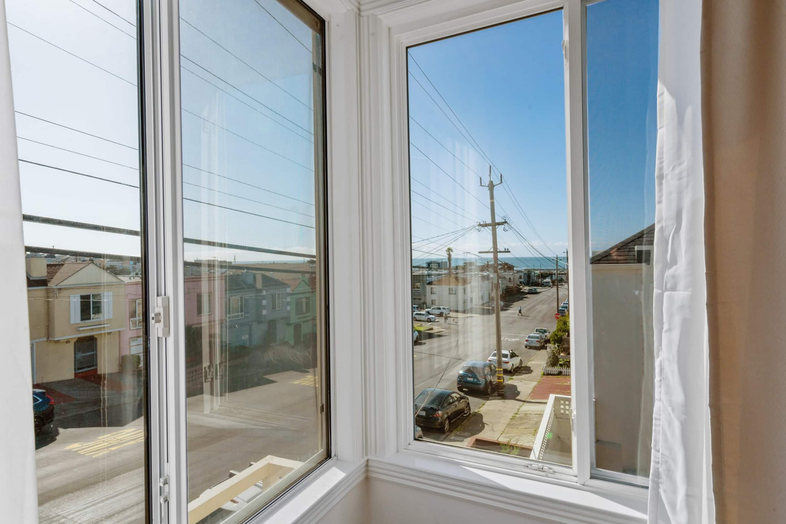 Home in San Francisco · ★4.81 · 3 bedrooms · 4 beds · 3 baths - Image 11