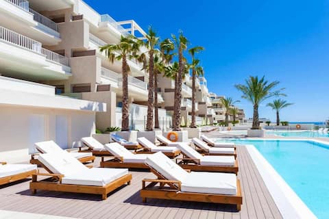 Amazing seaview near the beach!