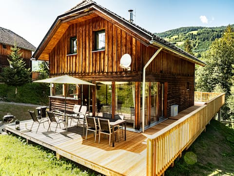 Woody 8 - Chalet Bellevue with sauna and whirlpool
