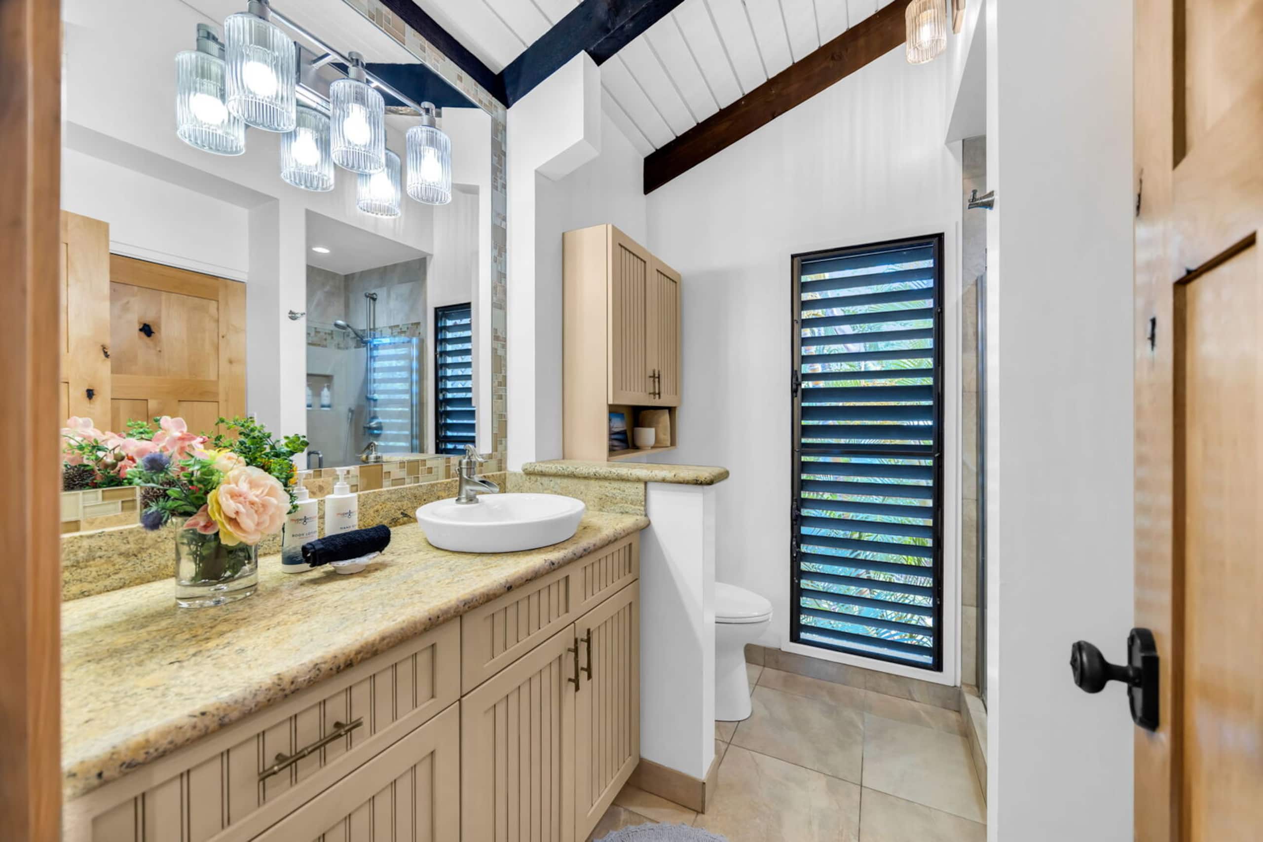 Condo in Kihei · ★5.0 · 2 bedrooms · 4 beds · 2 private baths - Image 39