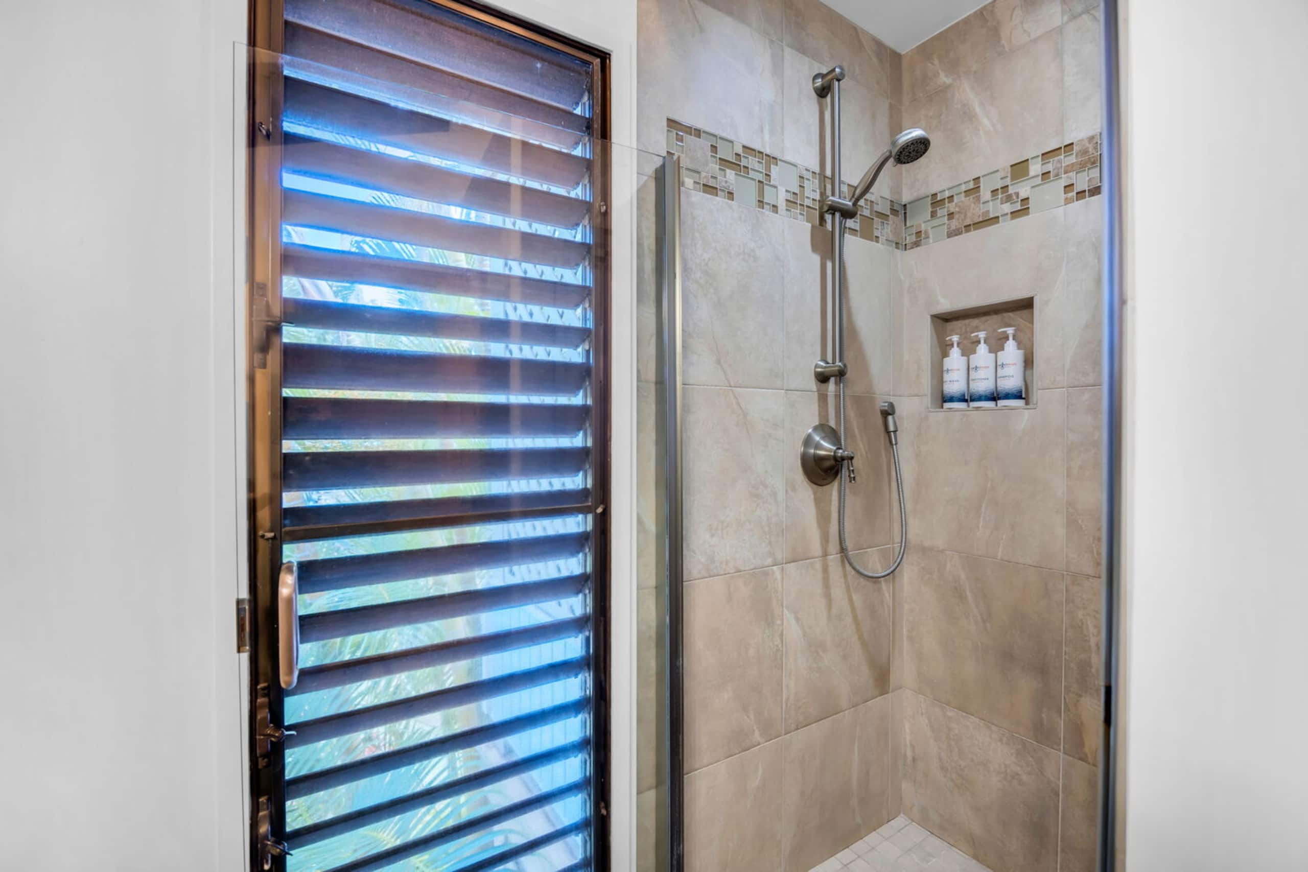 Condo in Kihei · ★5.0 · 2 bedrooms · 4 beds · 2 private baths - Image 40