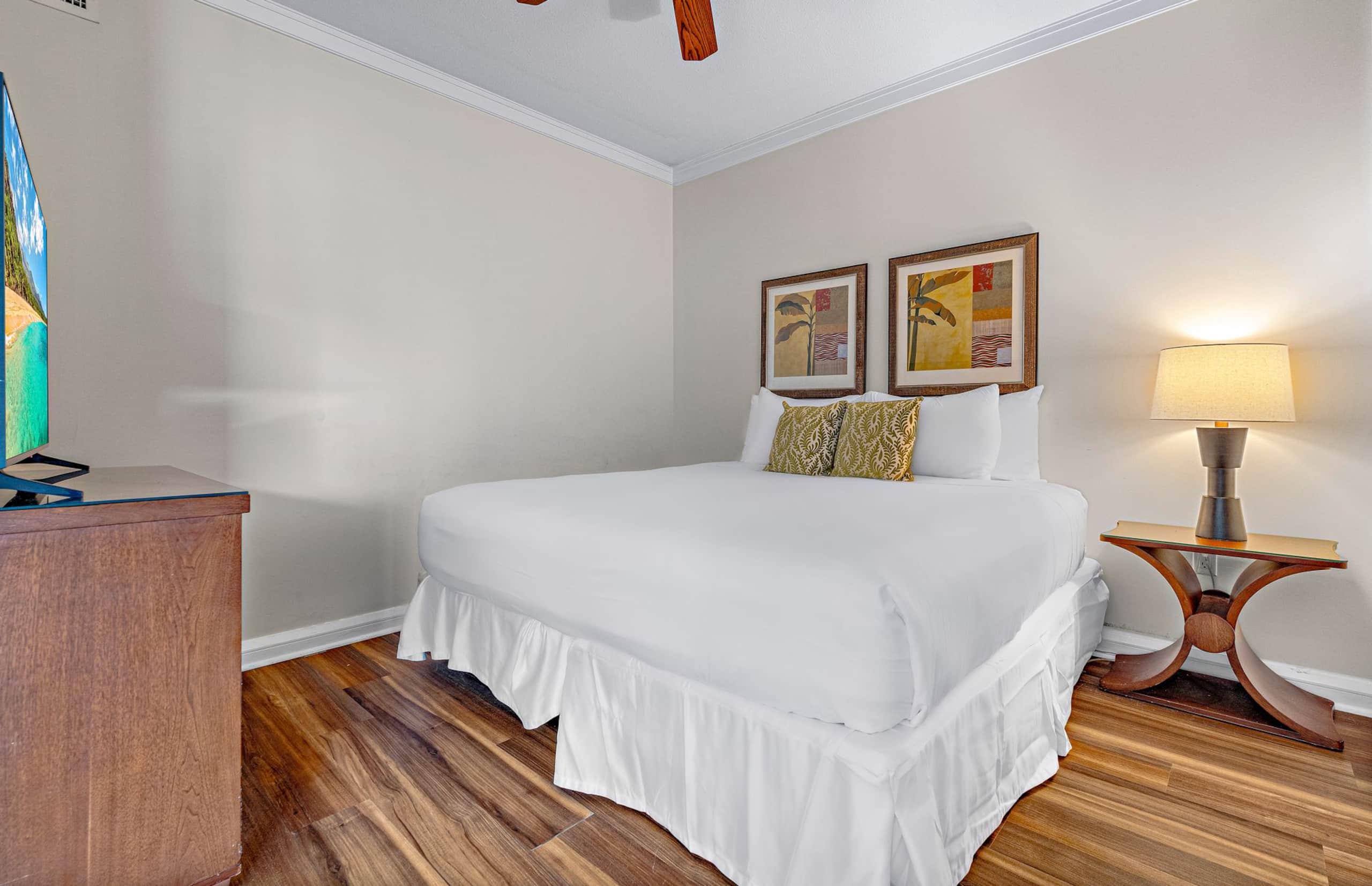Condo in Lahaina · ★4.93 · 2 bedrooms · 3 beds · 1 bath - Image 23