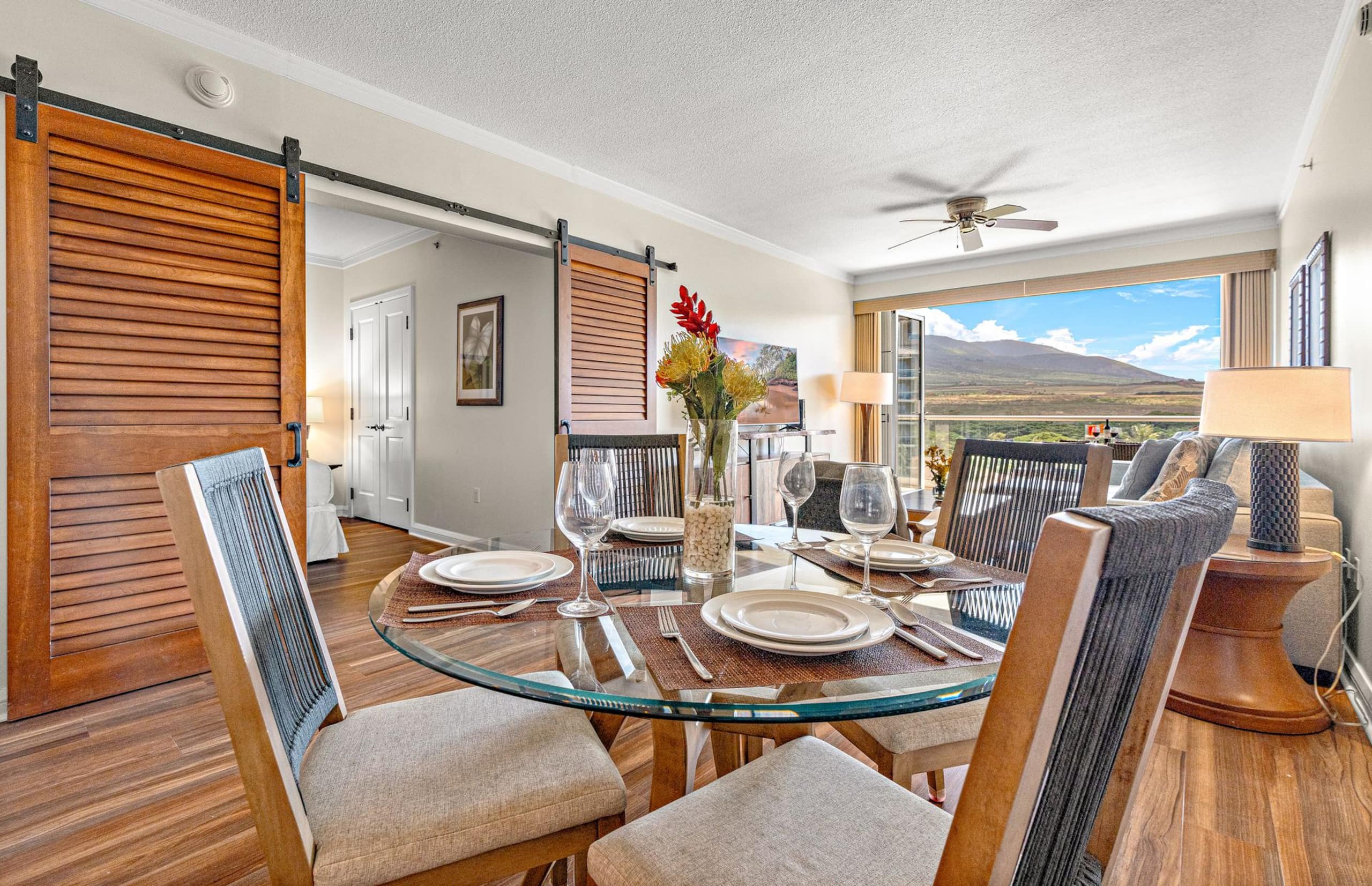 Condo in Lahaina · ★4.93 · 2 bedrooms · 3 beds · 1 bath - Image 13