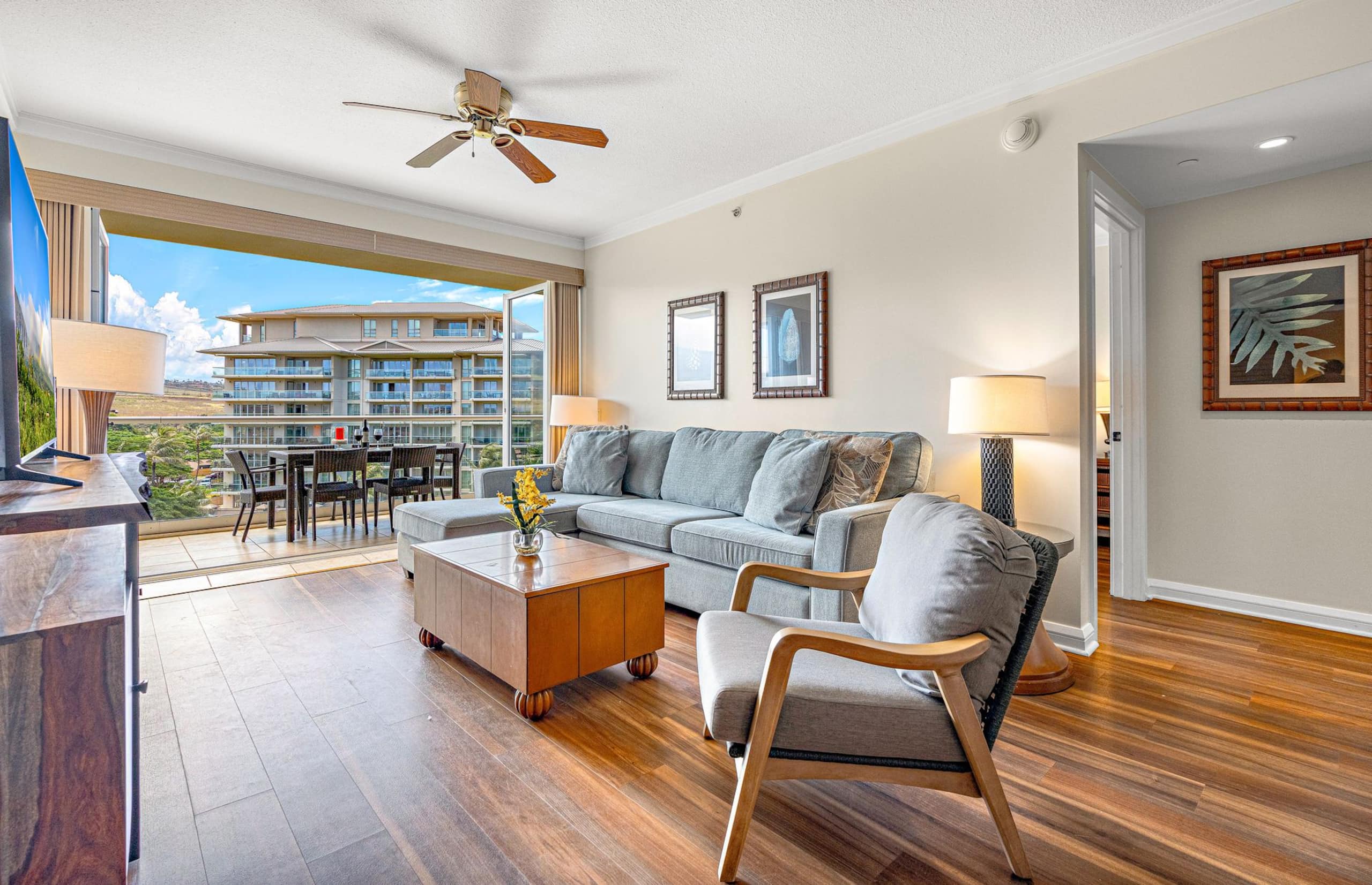 Condo in Lahaina · ★4.93 · 2 bedrooms · 3 beds · 1 bath - Image 8