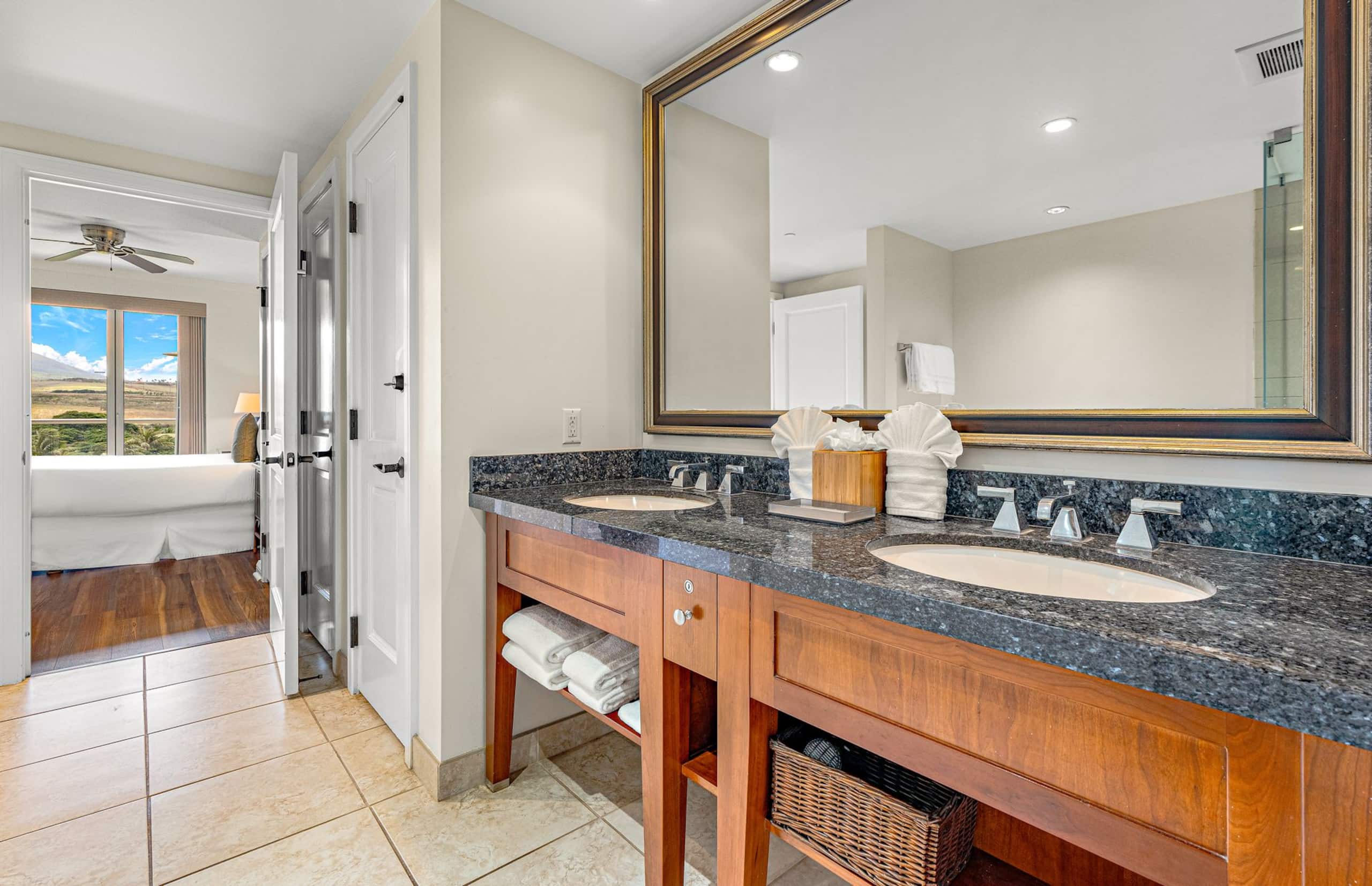 Condo in Lahaina · ★4.93 · 2 bedrooms · 3 beds · 1 bath - Image 21