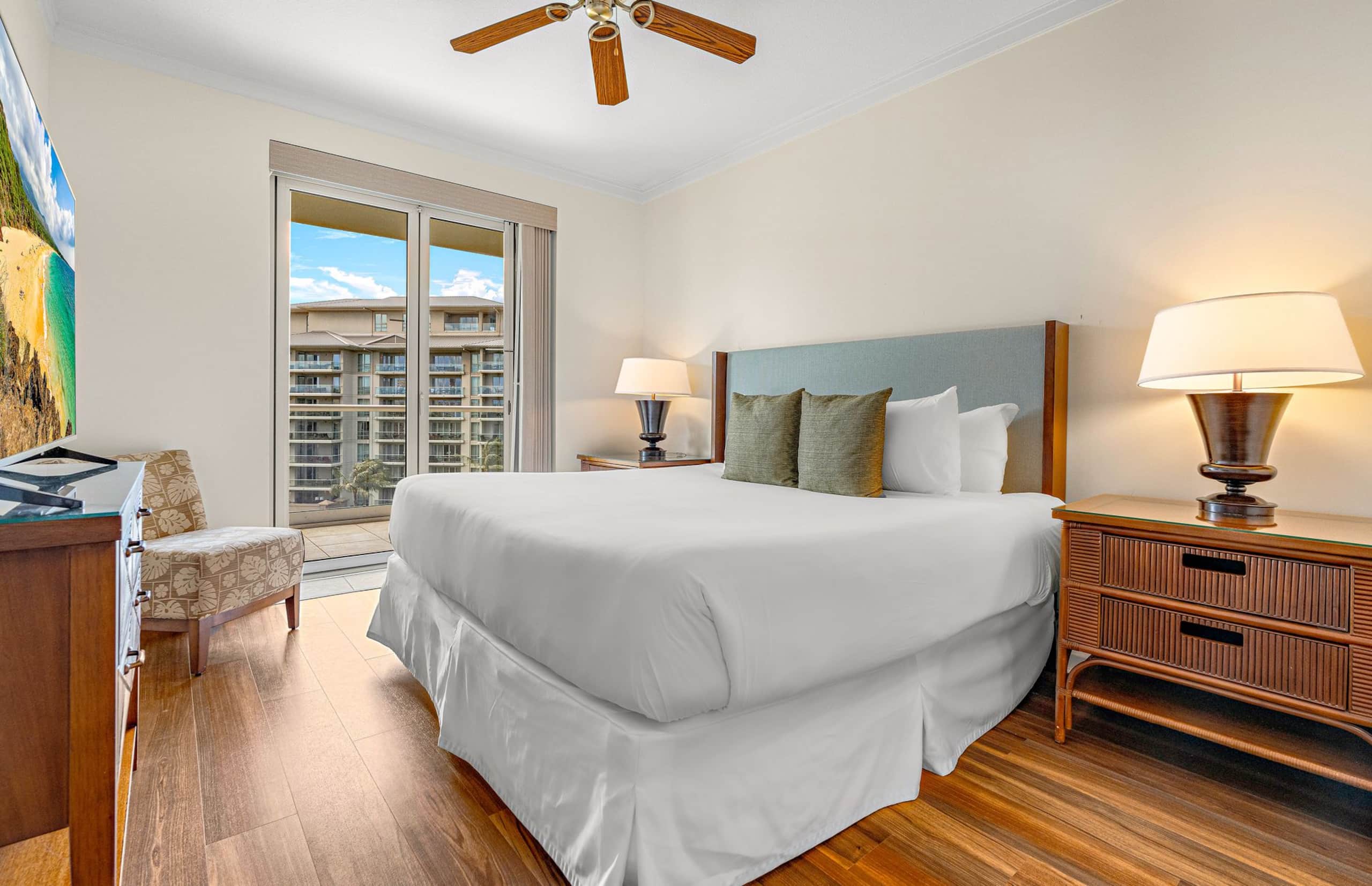 Condo in Lahaina · ★4.93 · 2 bedrooms · 3 beds · 1 bath - Image 17