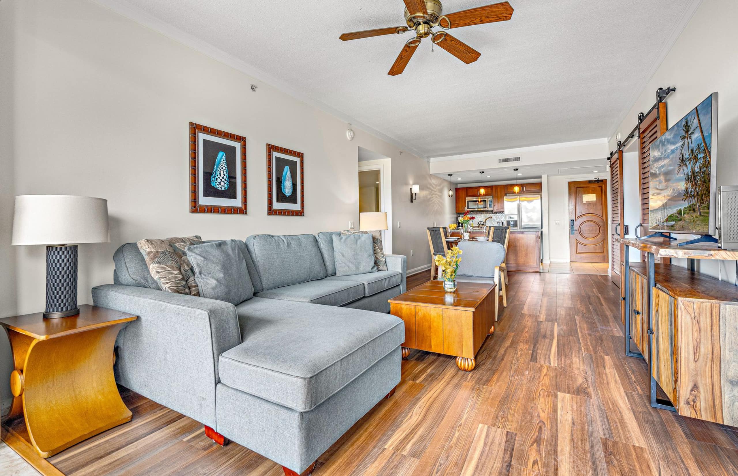 Condo in Lahaina · ★4.93 · 2 bedrooms · 3 beds · 1 bath - Image 12